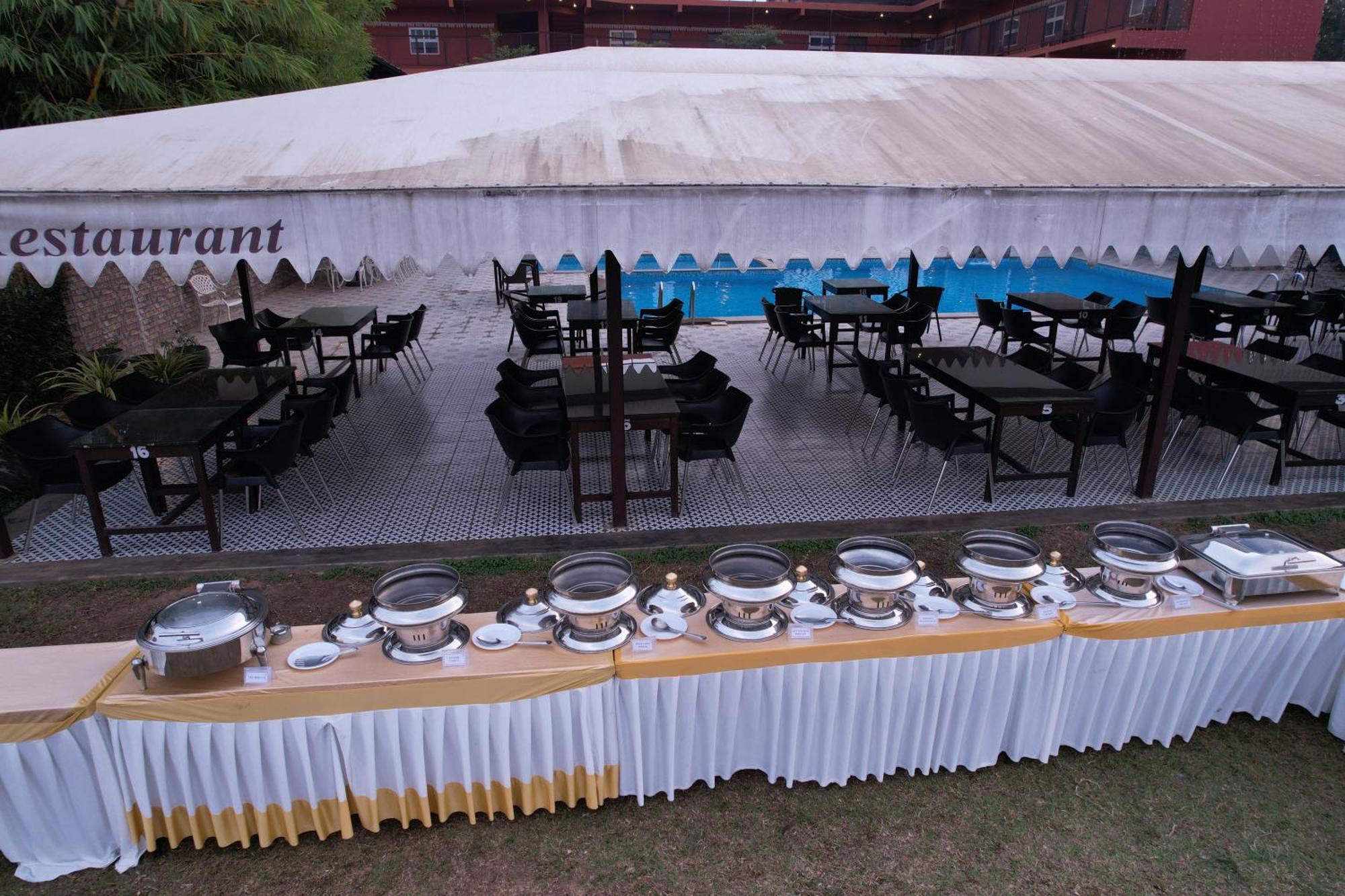 Vistar Resort & Hotels Kammasandra Exterior photo
