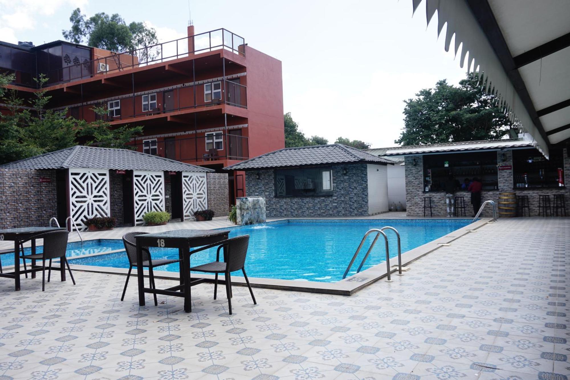 Vistar Resort & Hotels Kammasandra Exterior photo