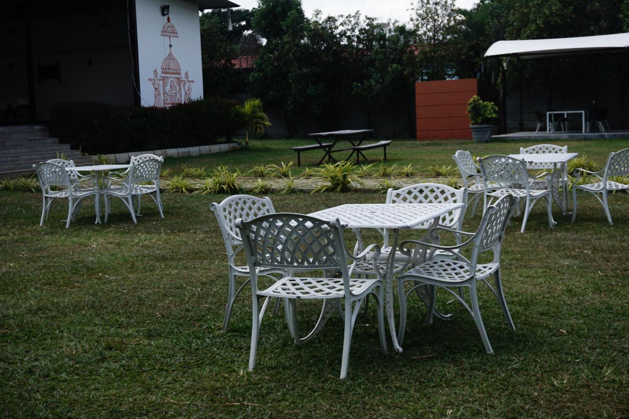 Vistar Resort & Hotels Kammasandra Exterior photo