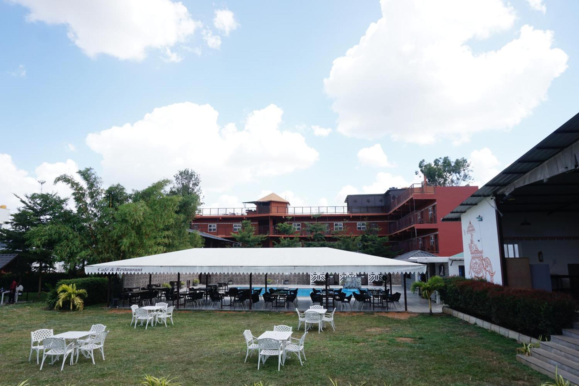 Vistar Resort & Hotels Kammasandra Exterior photo